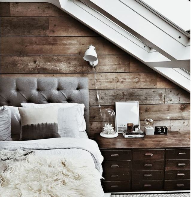 rustic style decorated bedroom